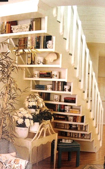 book-nook-stair-shelves
