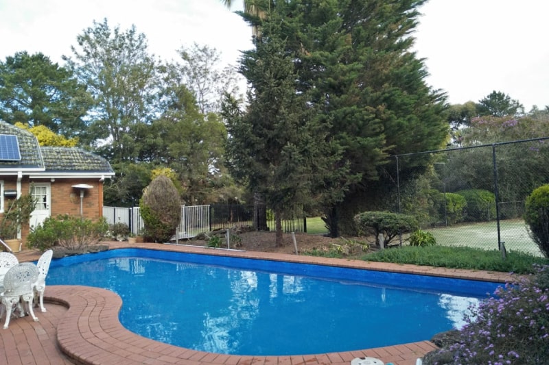 Get professionally-installed vinyl liners